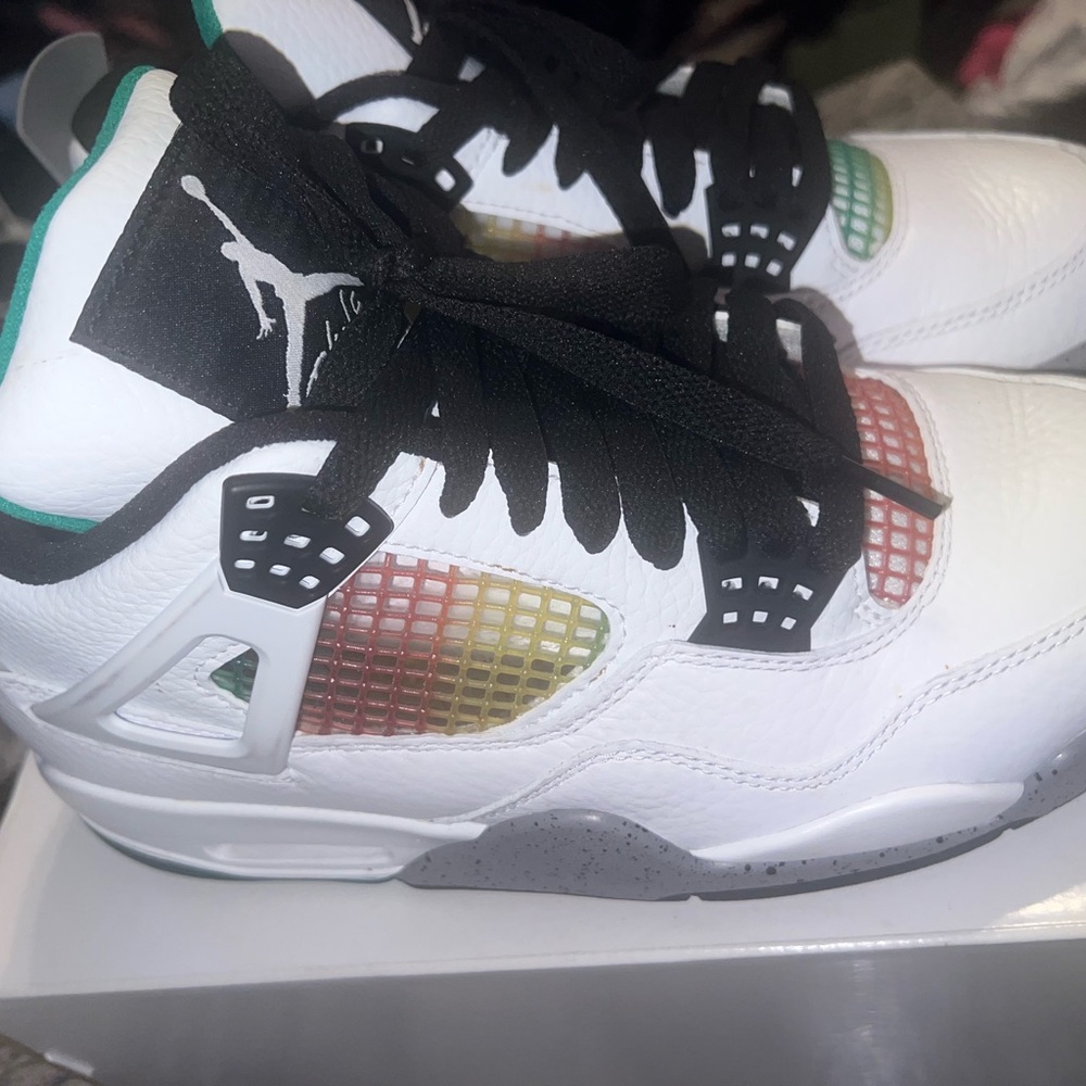 Jordan 4 Retro